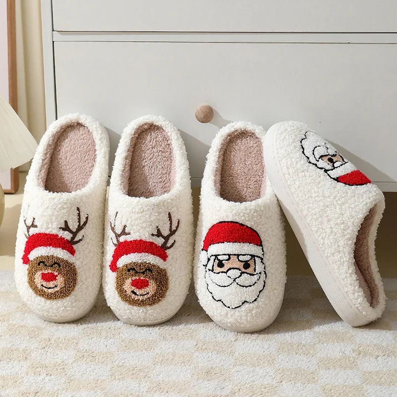 Merry Maison Plush Slippers